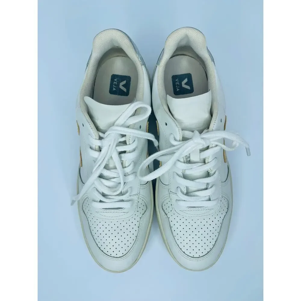 Veja V-10 Men’s Leather Sneakers size EU 42 US 9 extra white platine Retro Sport